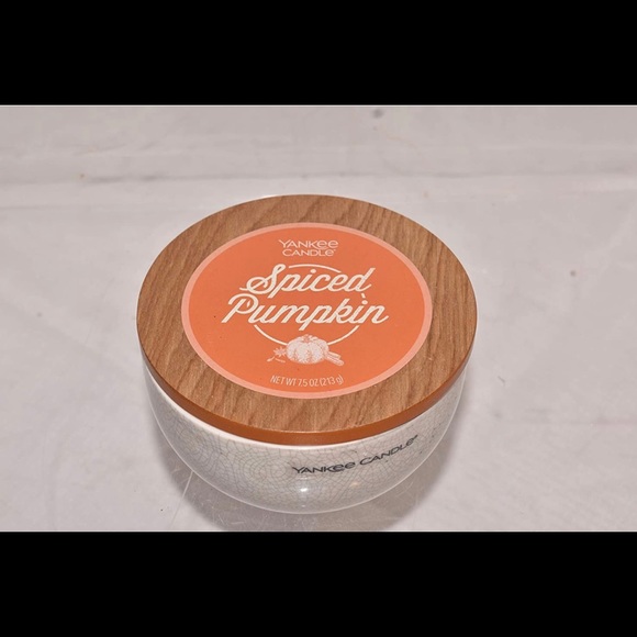 New Yankee Candle Spiced Pumpkin Reusable Ceramic Bowl Candle Wood Lid 3 Wick - Picture 2 of 3
